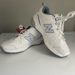 New Balance Sneakers NWT